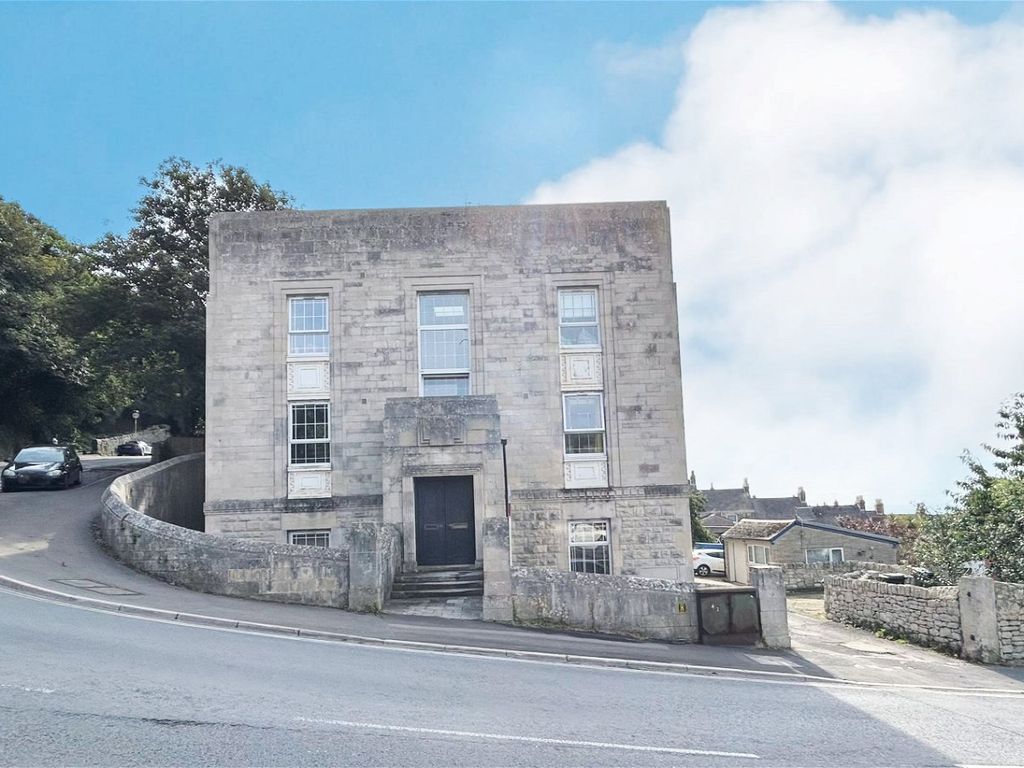 1 bed flat for sale in Fortuneswell, Portland DT5, £125,000
