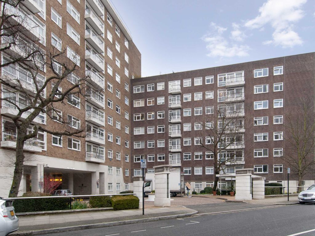 2 bed flat to rent in Walsingham, St John's Wood Park, St John's Wood, London NW8, £3,848 pcm