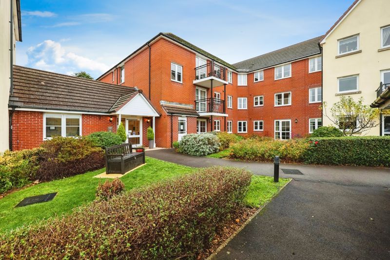1 bed flat for sale in Atkinson Court, Portsmouth PO6, £155,000