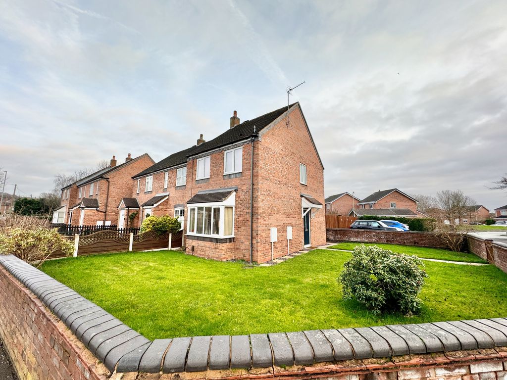 3 bed end terrace house for sale in Great Western Drive, Horsehay, Telford TF4, £199,950