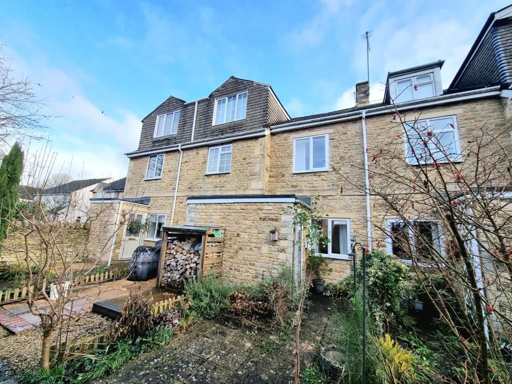 3 bed cottage for sale in Chipping Norton, Oxfordshire OX7, £275,000