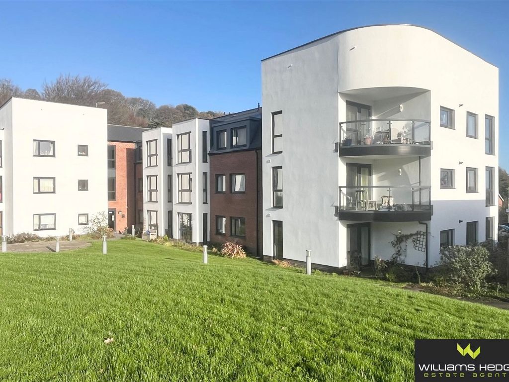 1 bed flat for sale in Hayes Road, Paignton TQ4, £112,000