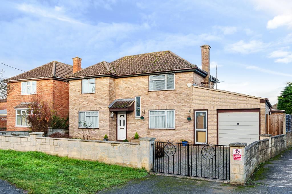 3 bed detached house for sale in Kidlington, Oxfordshire OX5, £500,000