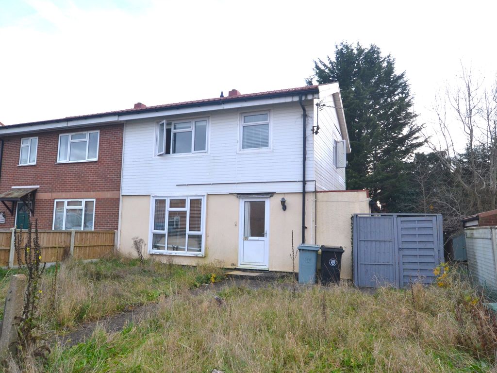 3 bed semi-detached house for sale in Brittain Drive, Grantham NG31, £129,950