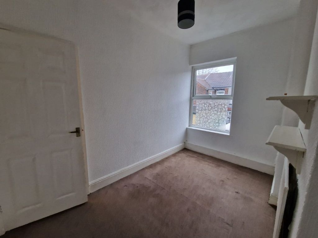 2 bed terraced house to rent in Hemsley Street, Blackley, Manchester M9, £825 pcm