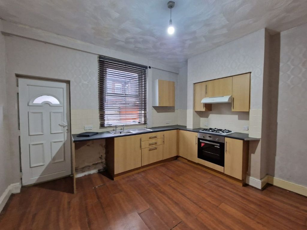 2 bed terraced house to rent in Hemsley Street, Blackley, Manchester M9, £825 pcm