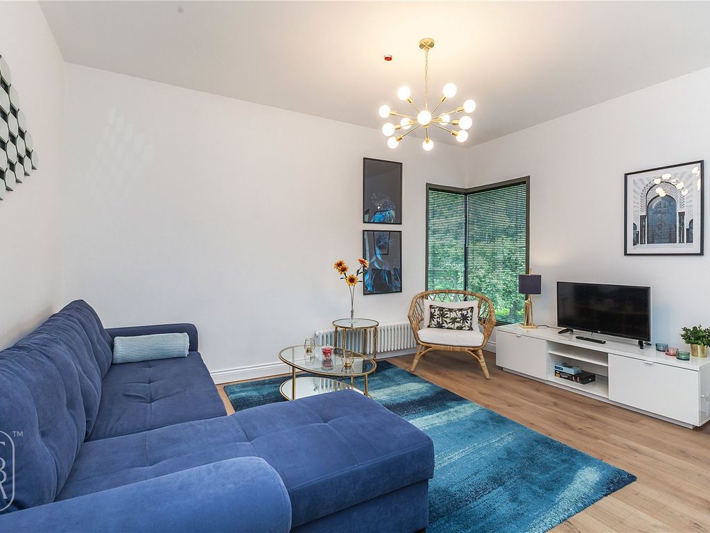1 bed flat for sale in Phoenix Road, London NW1, £535,000