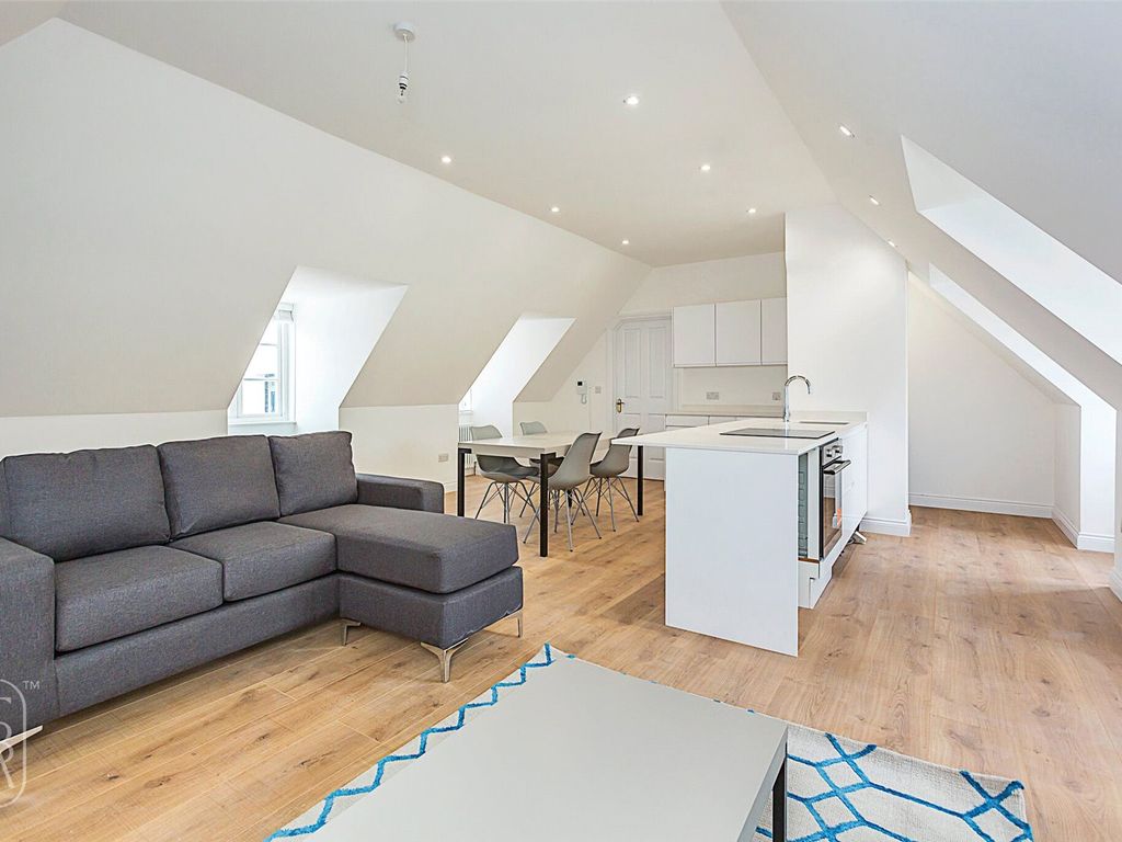 3 bed flat for sale in Phoenix Road, London NW1, £1,400,000