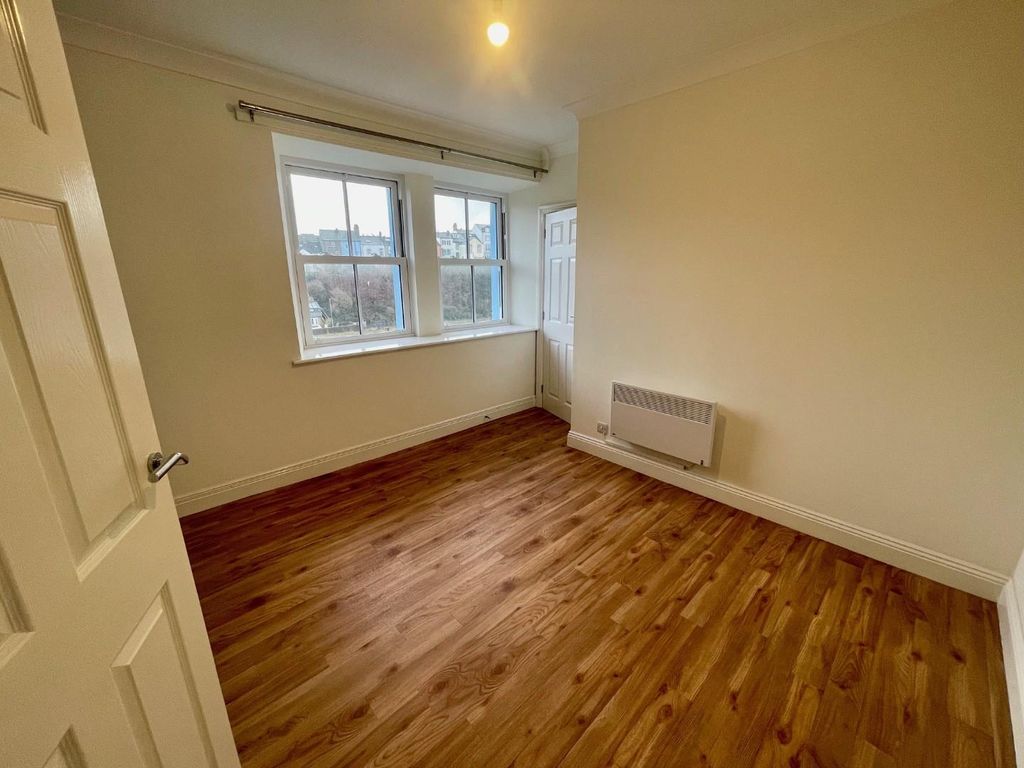 3 bed flat to rent in Irish Street, Maryport CA15, £600 pcm
