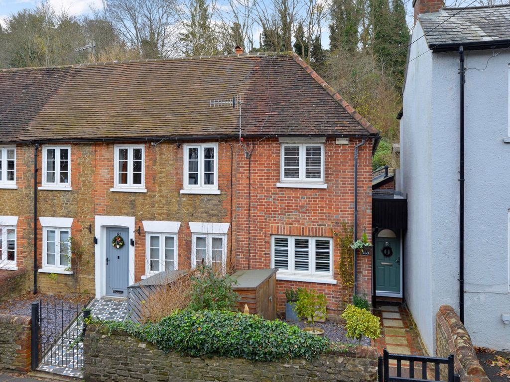 2 bed end terrace house for sale in Godalming, Surrey GU7, £435,000