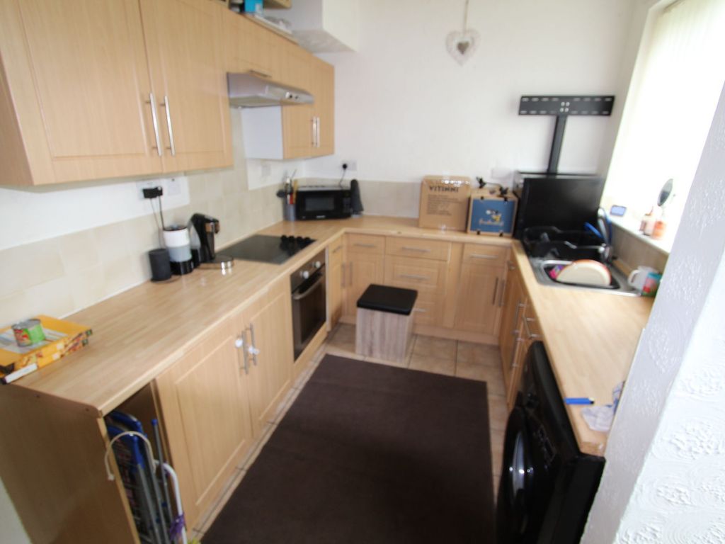 2 bed terraced house for sale in Harthill Road, Sheffield S13, £95,000