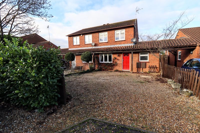 3 bed semi-detached house for sale in Challacombe, Furzton, Milton Keynes MK4, £81,250