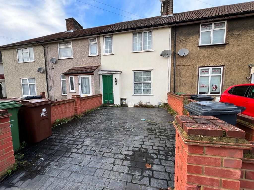 3 bed property for sale in Davington Road, Becontree, Dagenham RM8, £365,000