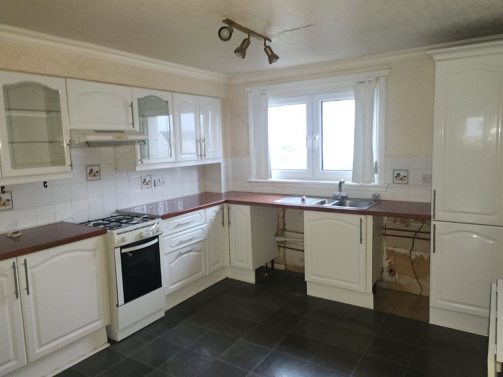 2 bed flat for sale in Murrayburn Green, Edinburgh EH14, £115,000