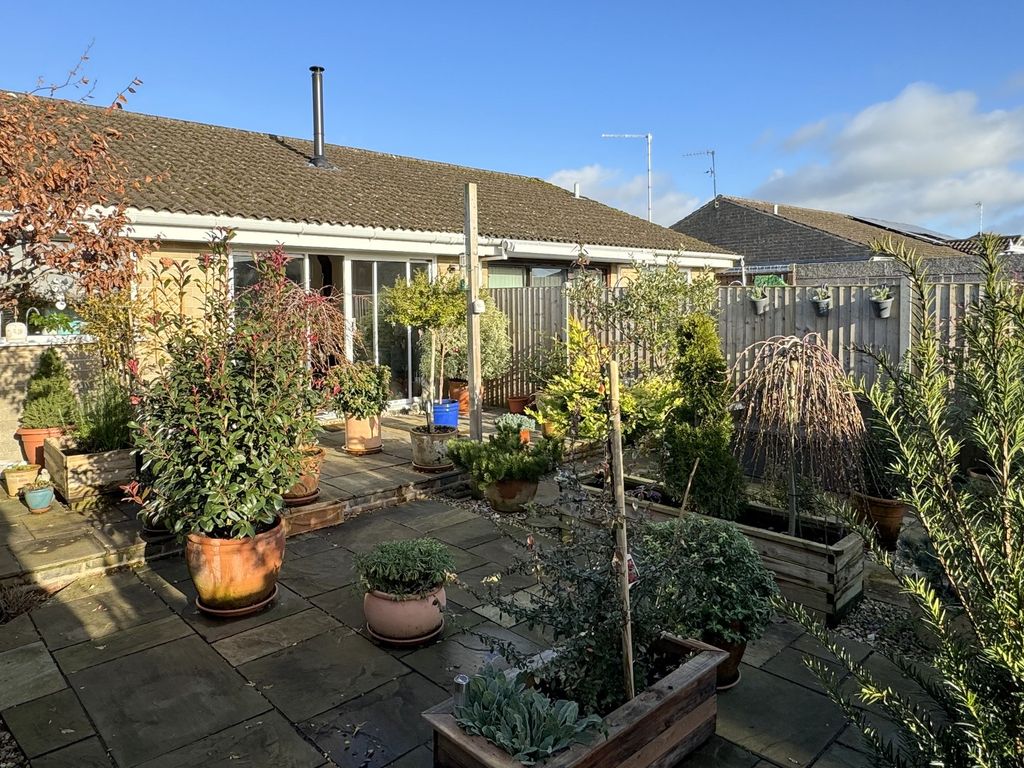 2 bed semi-detached bungalow for sale in Wincanton, Somerset BA9, £265,000