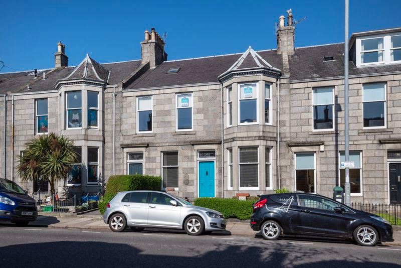 4 bed flat for sale in St. Swithin Street, Aberdeen AB10, £345,000