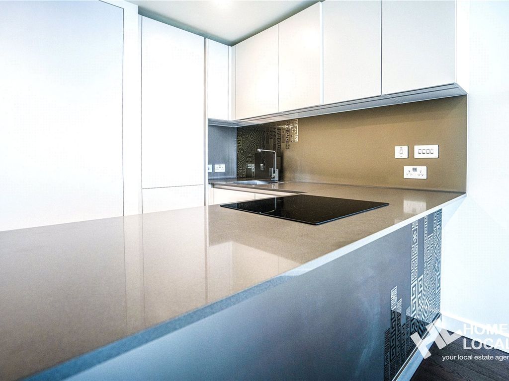 New home, 1 bed flat for sale in Damac Tower Nine Elms, Bondway, Nine Elms, London SW8, £700,000