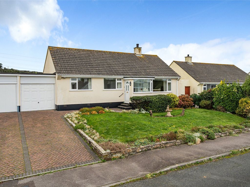 3 bed bungalow for sale in Tregender Road, Crowlas, Penzance, Cornwall TR20, £350,000