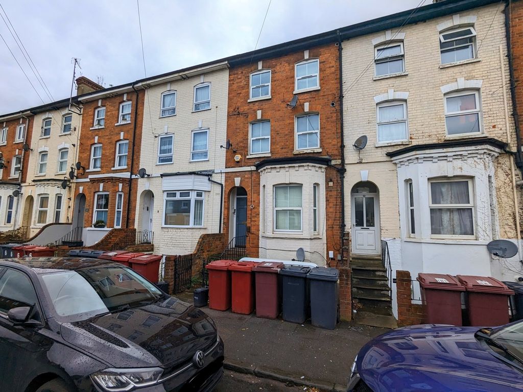 1 bed flat to rent in George Street, Reading RG1, £950 pcm
