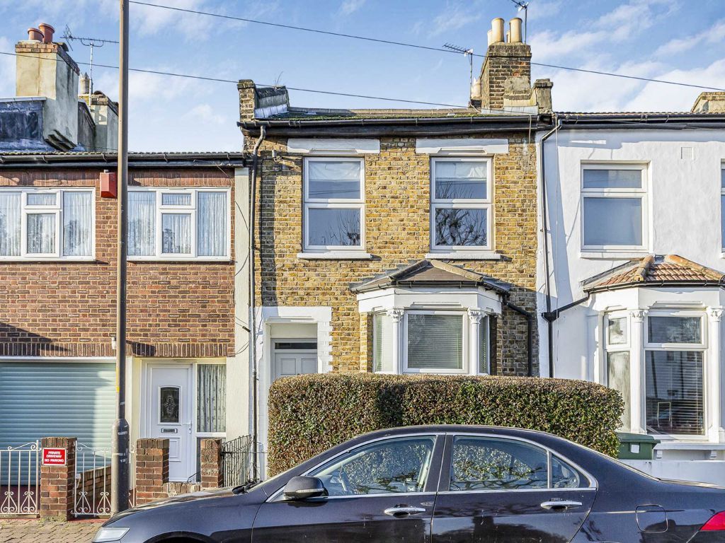 2 bed terraced house for sale in Lugard Road, London SE15, £775,000