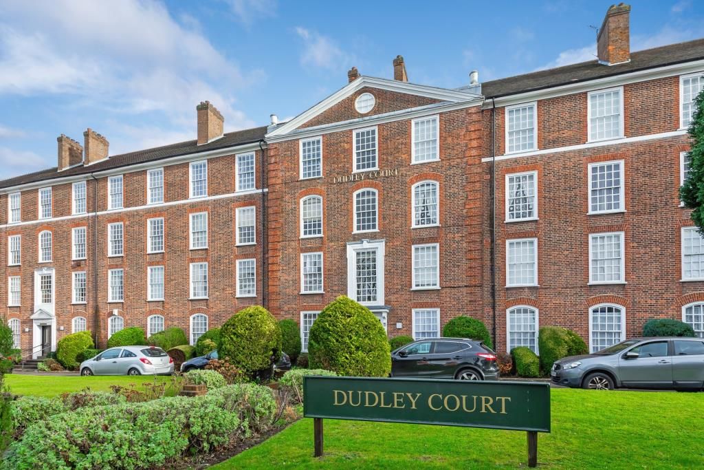 3 bed flat for sale in Dudley Court, Temple Fortune NW11,, £700,000