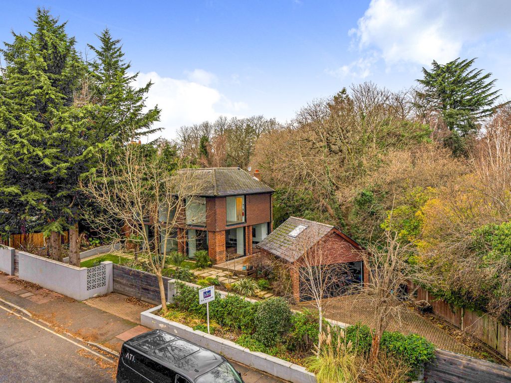 5 bed detached house for sale in Cameron Road, Bromley BR2, £1,675,000