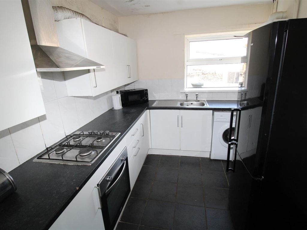 3 bed terraced house to rent in Stow Hill, Treforest, Pontypridd CF37, £930 pcm
