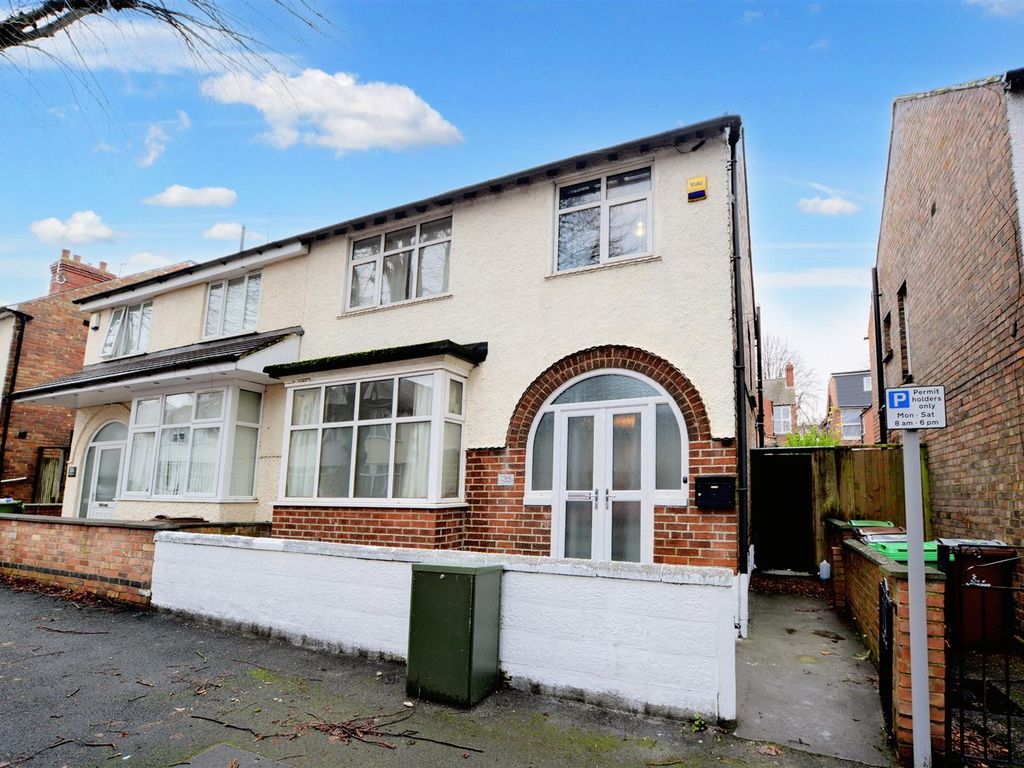 3 bed semi-detached house for sale in Allington Avenue, Nottingham NG7, £275,000