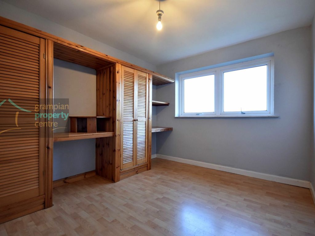 2 bed flat for sale in Bezack Street, New Elgin, Elgin IV30, £80,000
