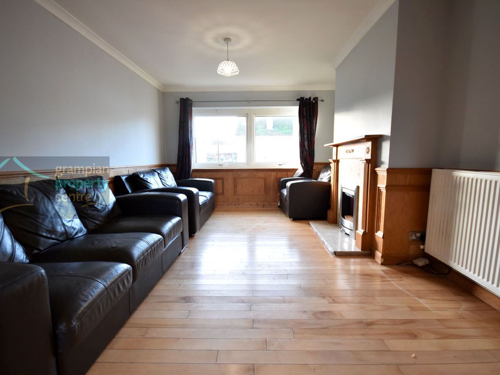 2 bed flat for sale in Bezack Street, New Elgin, Elgin IV30, £80,000