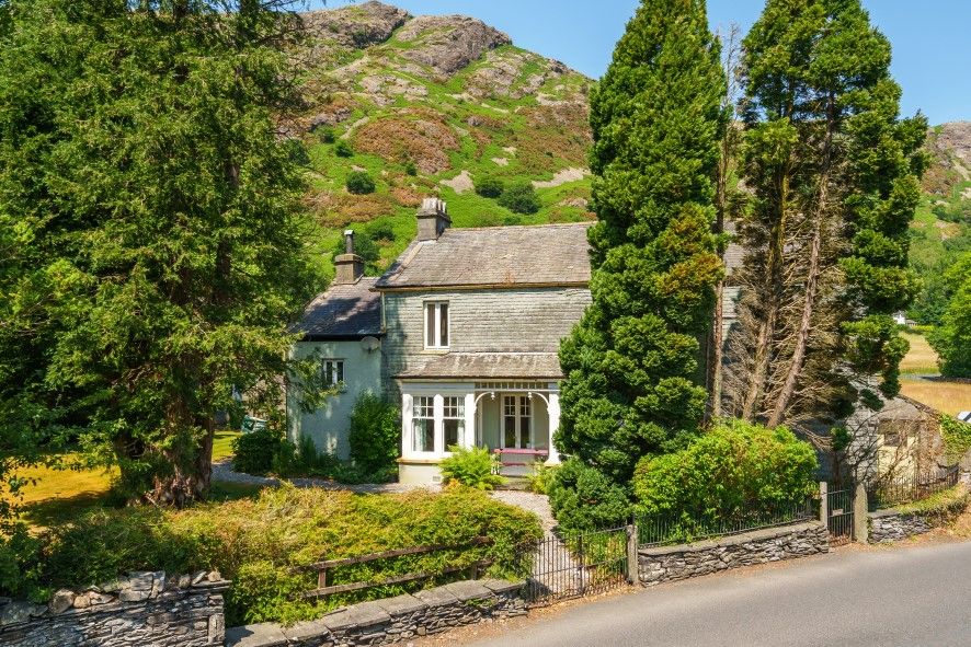 6 bed detached house for sale in Oak Howe, Yewdale Road, Coniston, Cumbria LA21, £550,000