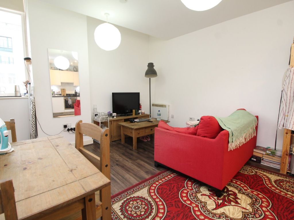 1 bed flat for sale in The Strand, Liverpool, Merseyside L2, £125,000