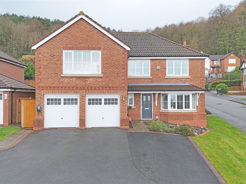 5 bed detached house for sale in Lon Y Berllan, Abergele, Conwy LL22, £465,000