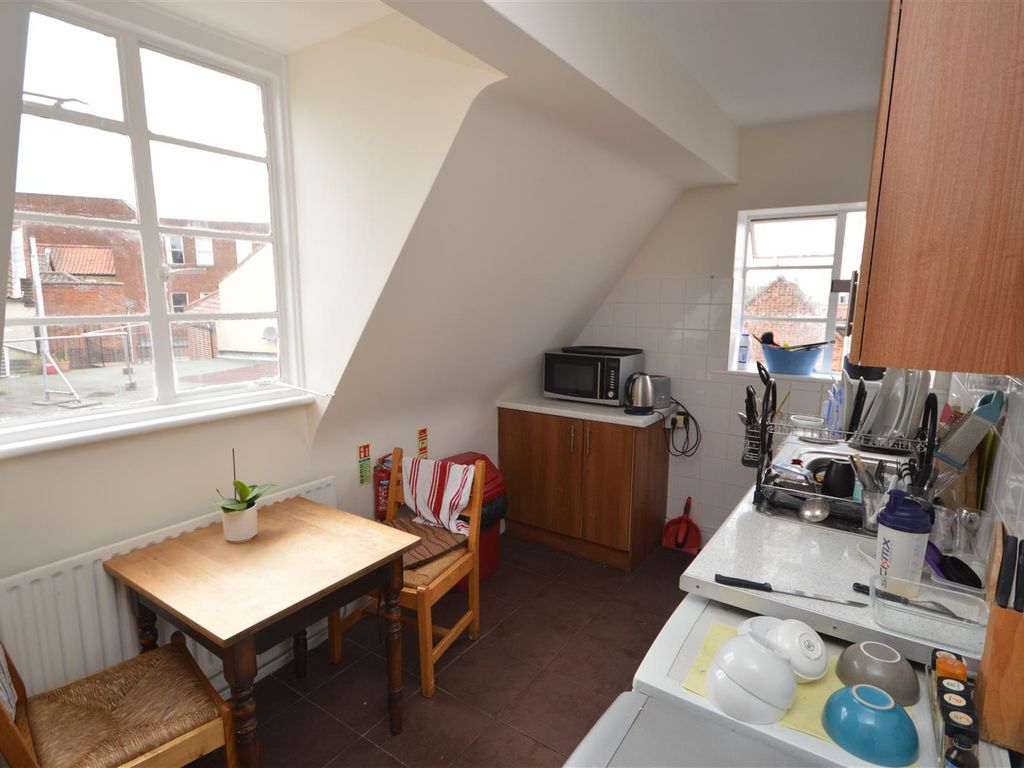 Room to rent in St. Giles Street, Norwich NR2, £700 pcm