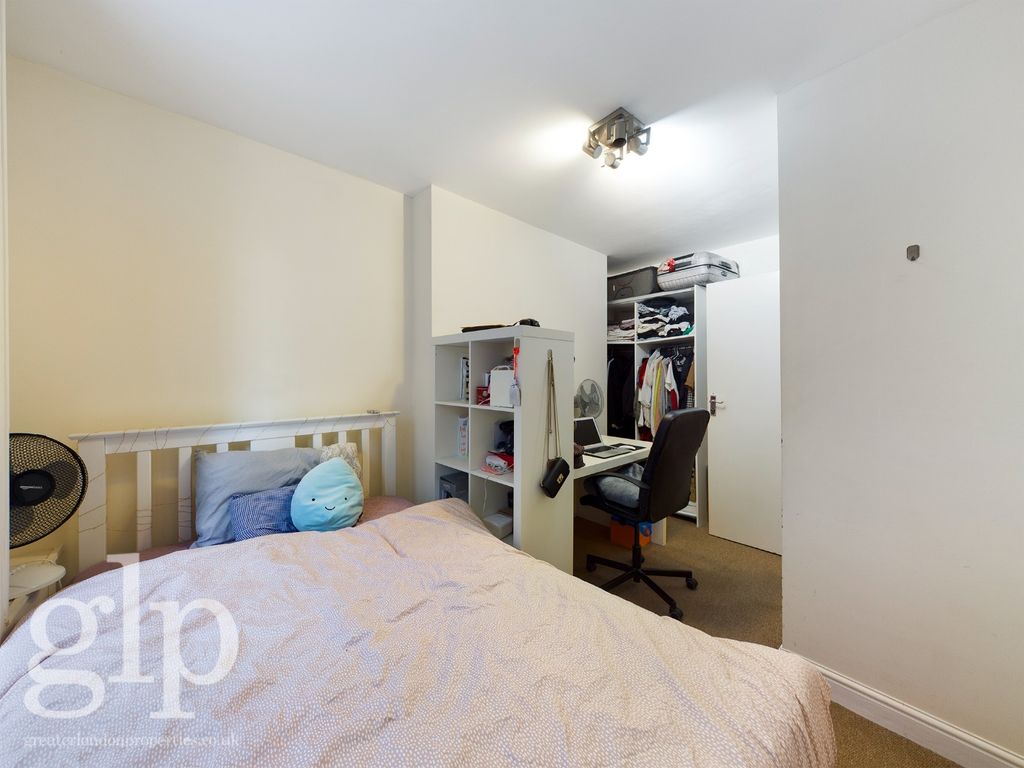 2 bed flat to rent in 27 Red Lion Street, London, Greater London WC1R, £2,167 pcm
