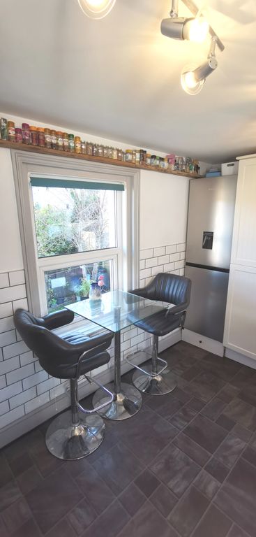 1 bed flat for sale in Surrey Road, Poole BH12, £195,000