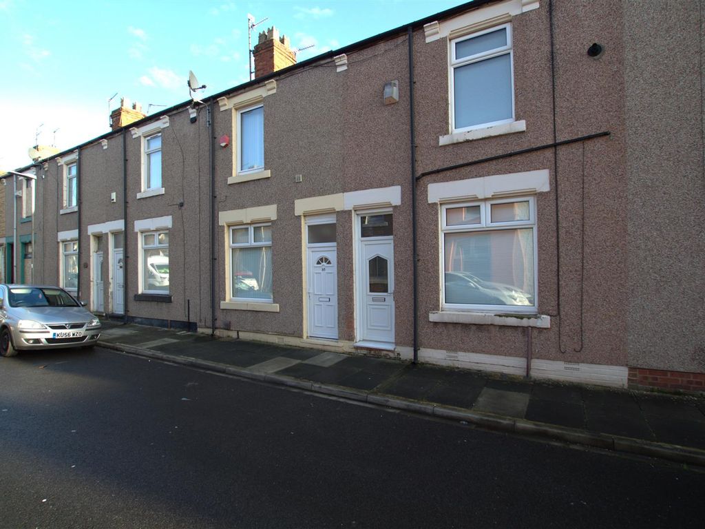 2 bed property to rent in Grasmere Street, Hartlepool TS26, £500 pcm