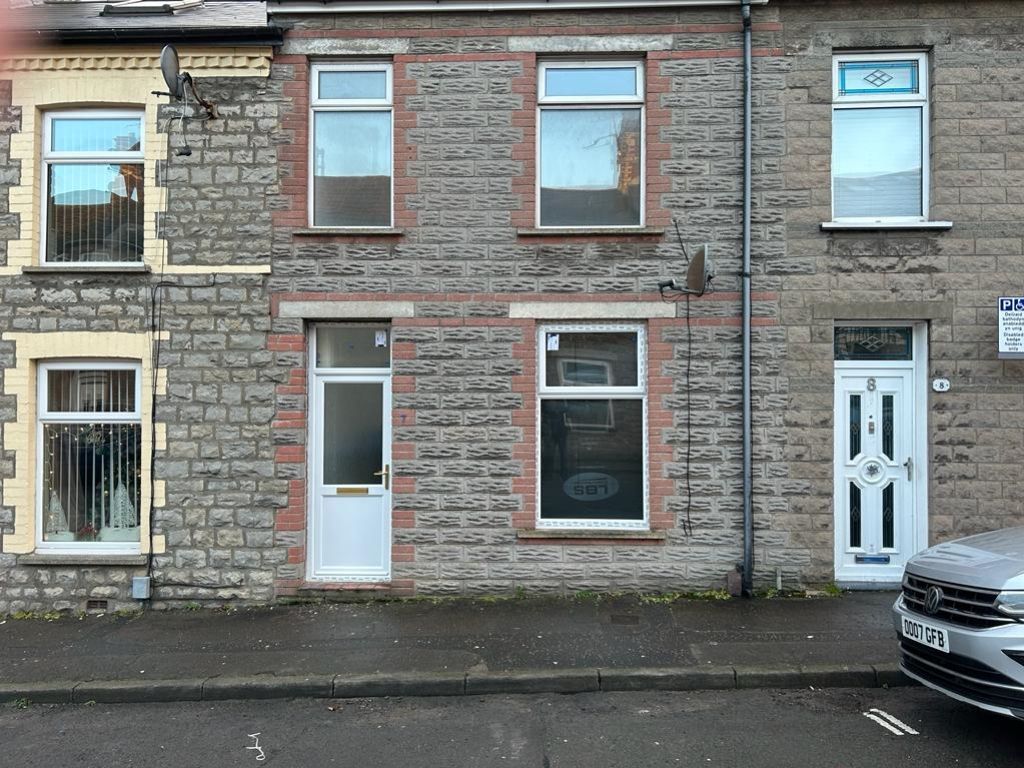 2 bed terraced house to rent in Evans Street, Barry CF62, £950 pcm