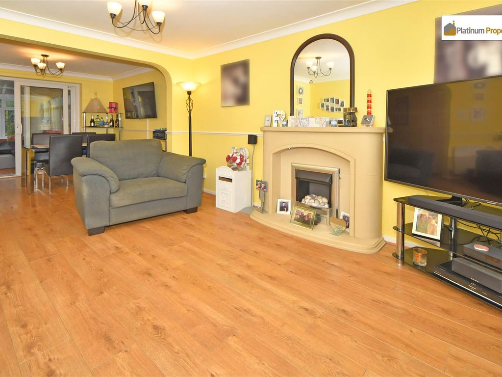 3 bed detached house for sale in Melchester Grove, Lightwood ST3, £269,950