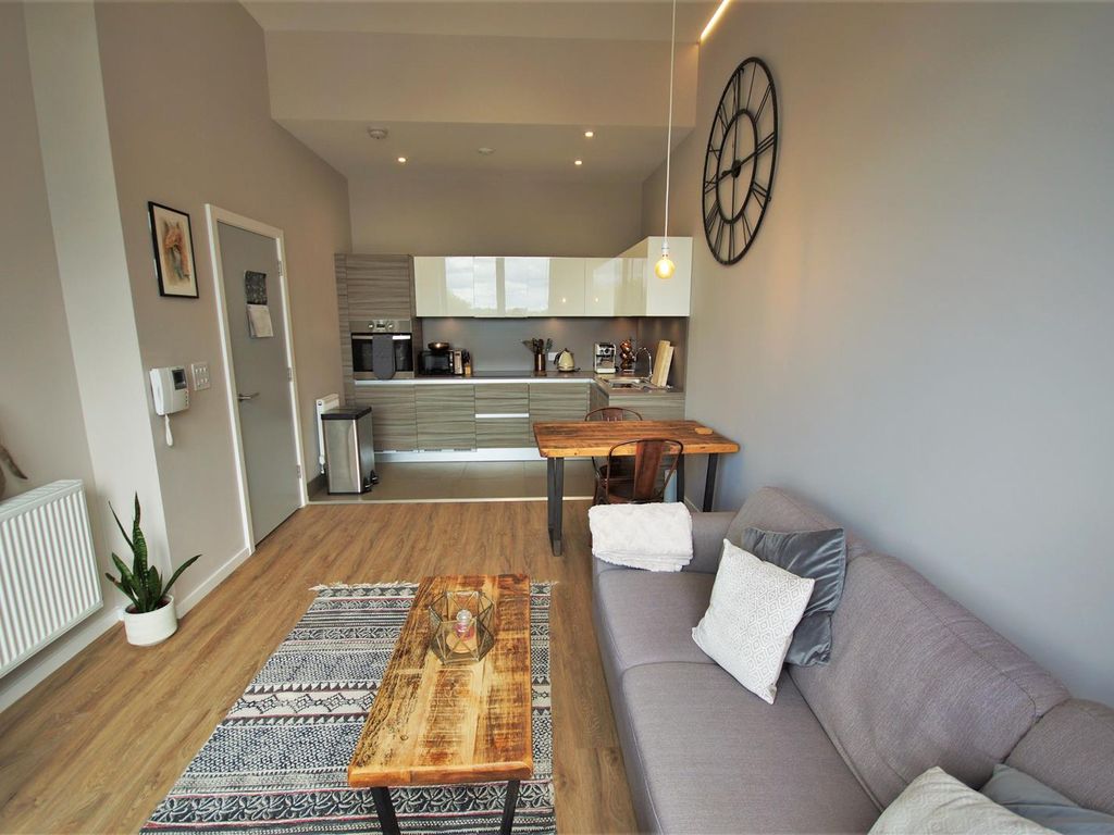 2 bed flat for sale in The Franklin, Bournville, Birmingham B30, £239,950