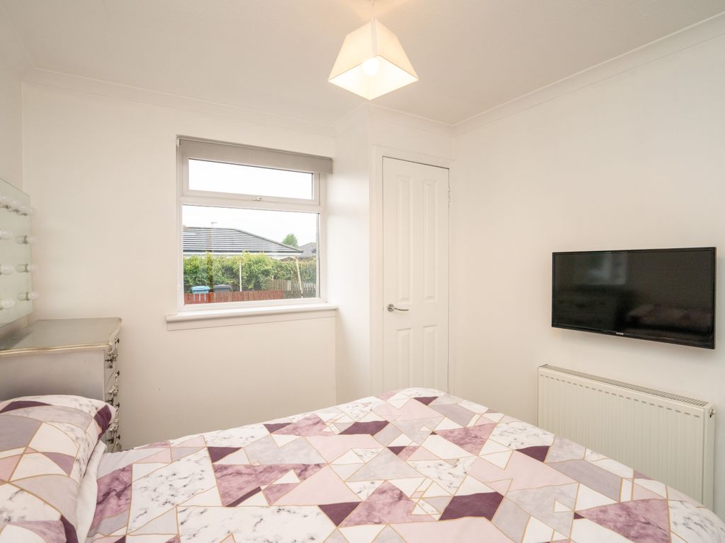 1 bed flat for sale in 12 Grantown Gardens, Glenmavis ML6, £60,000