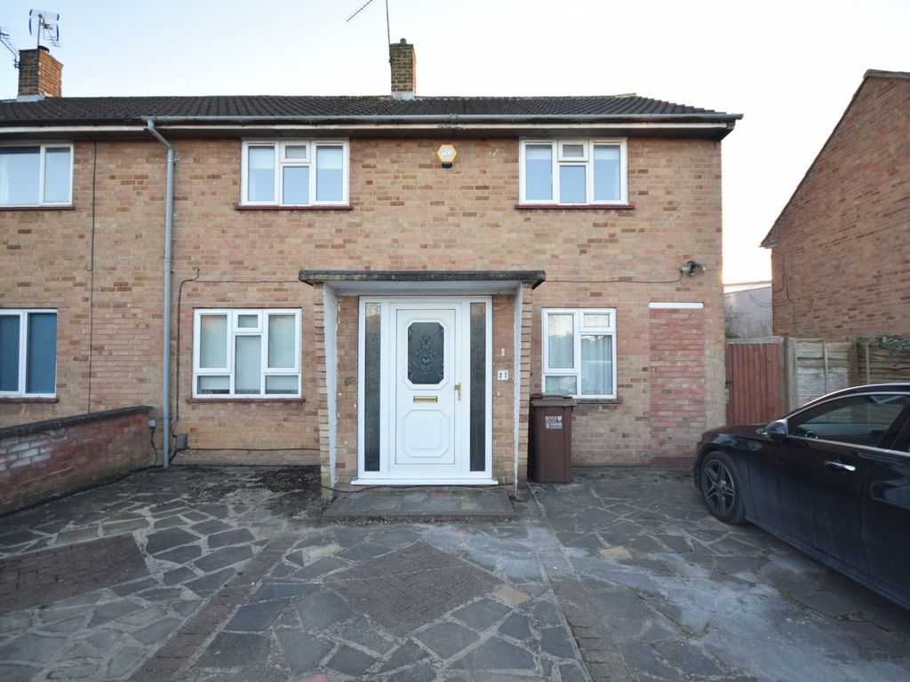 5 bed terraced house to rent in High Dells, Hatfield AL10, £2,450 pcm