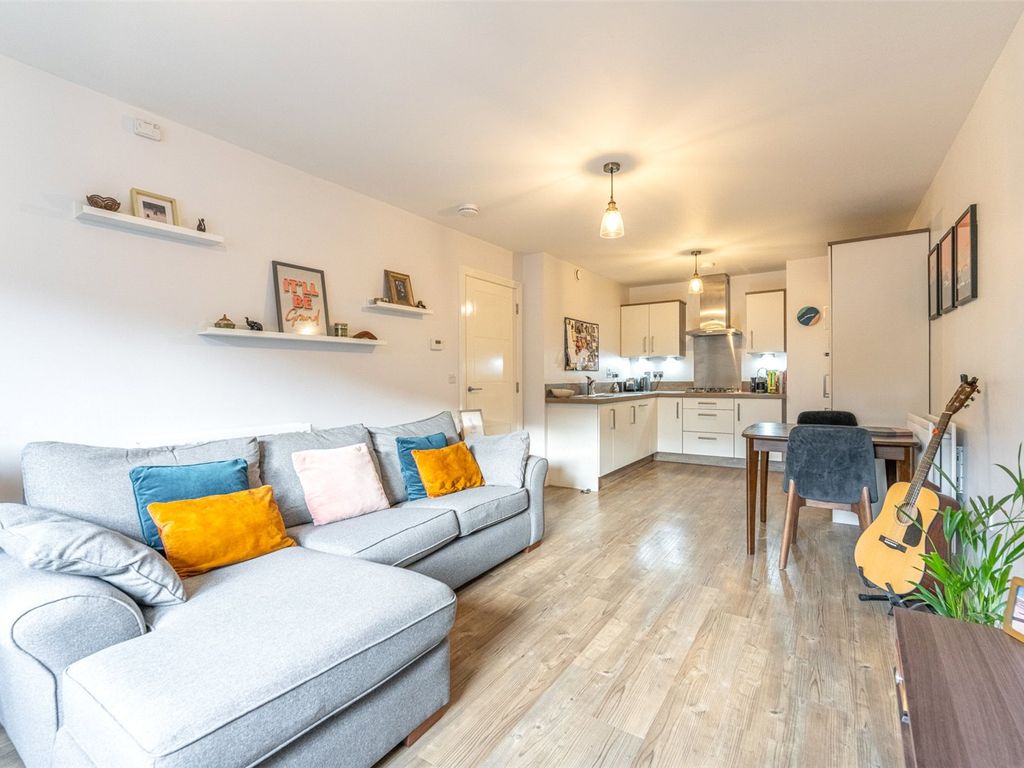 1 bed flat for sale in Brunswick Road, Edinburgh EH7, £239,995
