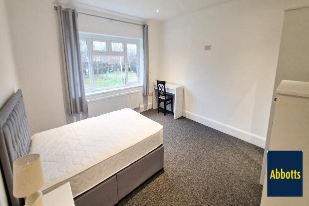 Room to rent in Huntingdon Road, Cambridge CB23, £800 pcm