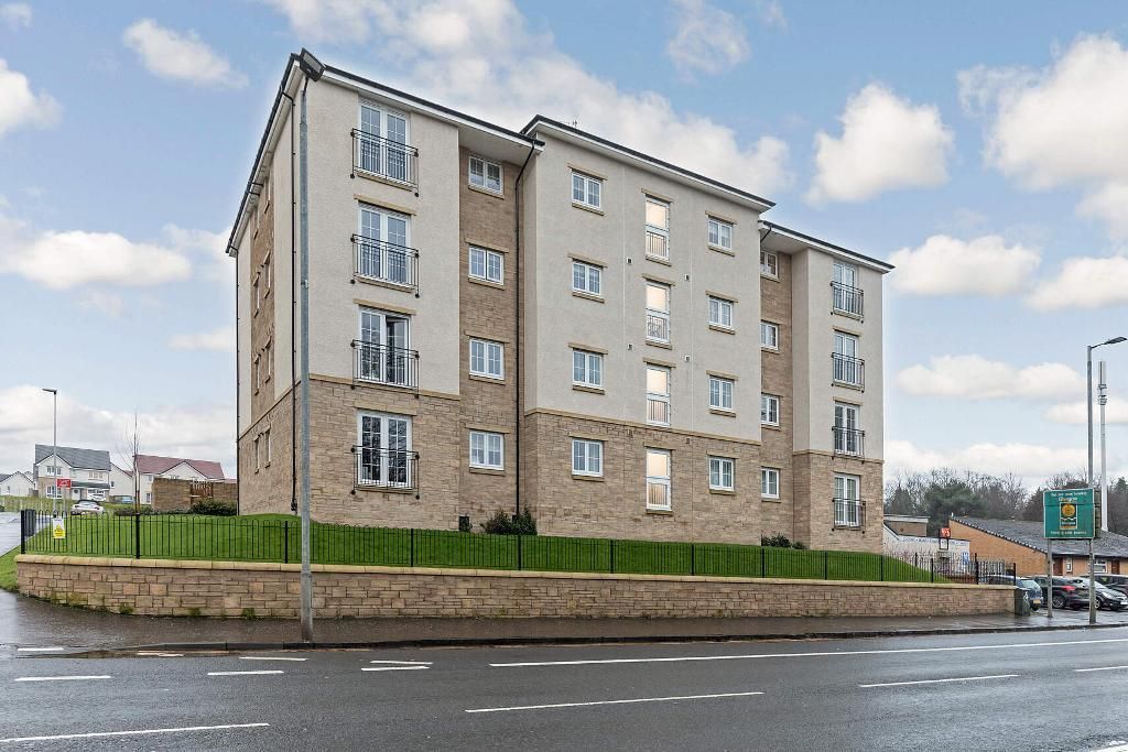 2 bed flat for sale in Thornliebank Road, Thornliebank G46, £179,950