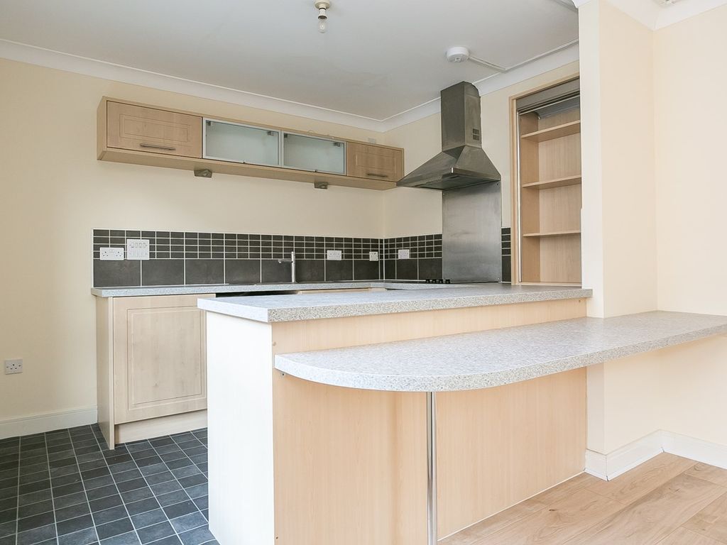 2 bed flat for sale in Ferry Gait Crescent, Silverknowes, Edinburgh EH4, £130,000