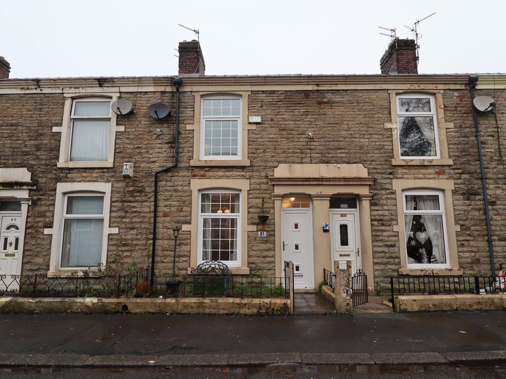 2 bed terraced house to rent in London Terrace, Darwen BB3, £625 pcm