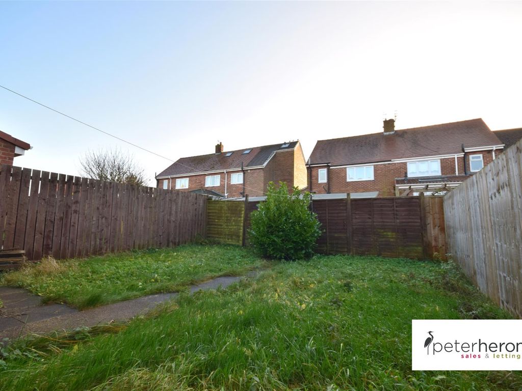 3 bed semi-detached house for sale in Norfolk Avenue, Silksworth, Sunderland SR3, £135,000