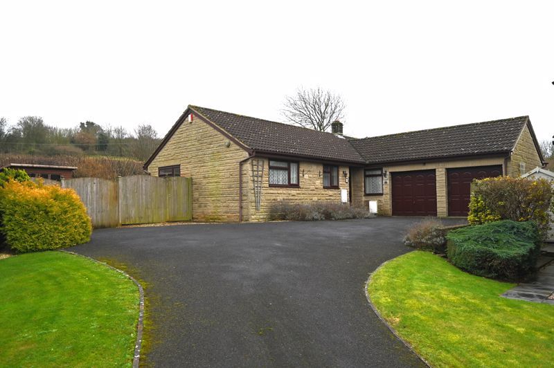 3 bed detached bungalow for sale in Staddlestones, Midsomer Norton, Radstock BA3, £475,000
