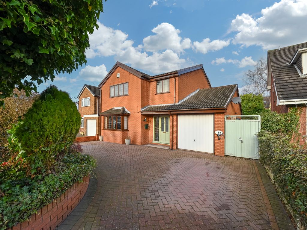 4 bed detached house for sale in Great Charles Street, Brownhills, Walsall WS8, £400,000